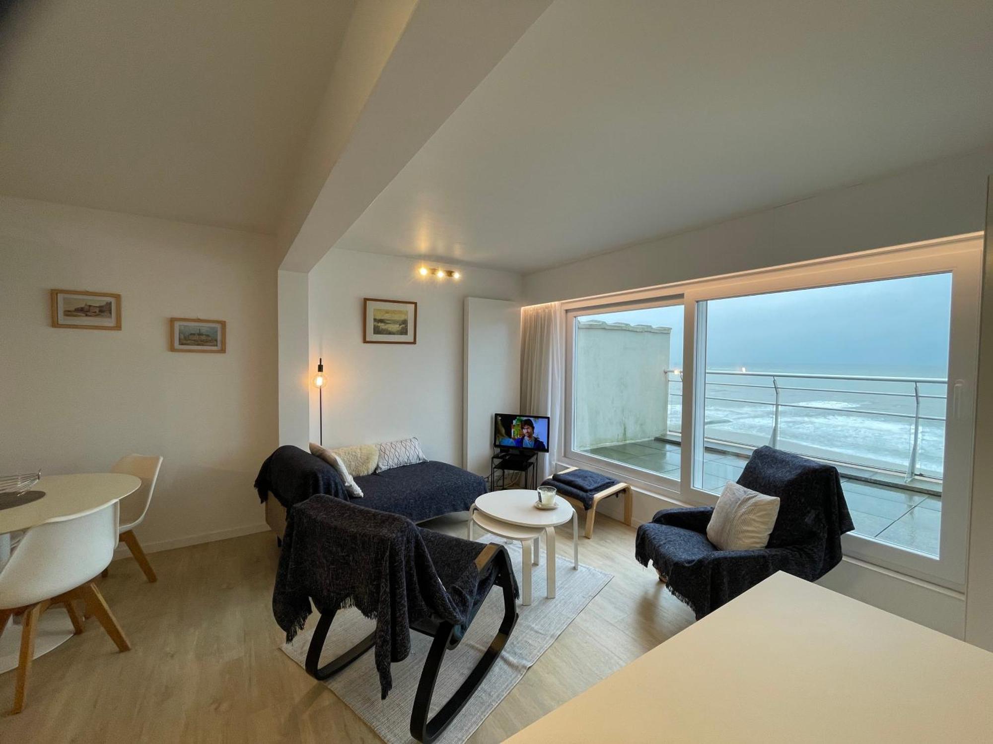 웬두이니 Penthouse On The Belgian Coast With Sea & Landscape Views 아파트 외부 사진